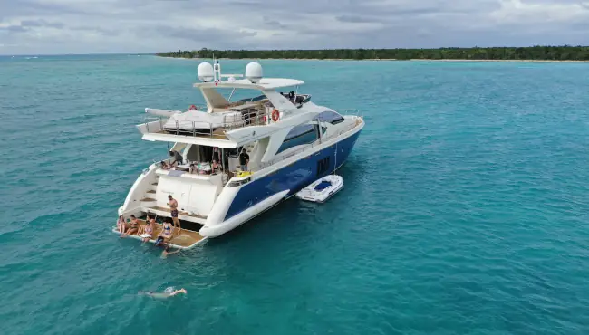 VIP service and elegant seating area inside the Azimut 85